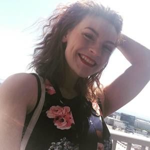 Meet your Posher, Elizabeth